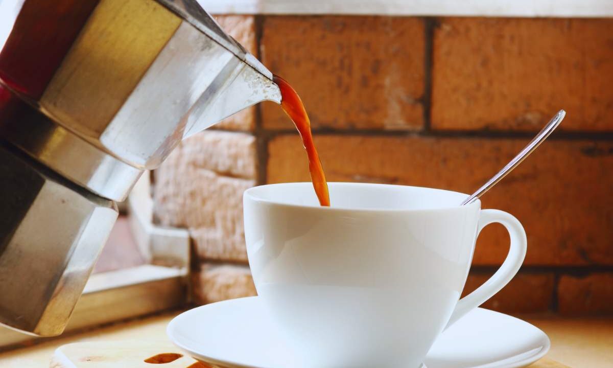 Calcare nella macchina del caffè, il trucco per eliminarlo subito